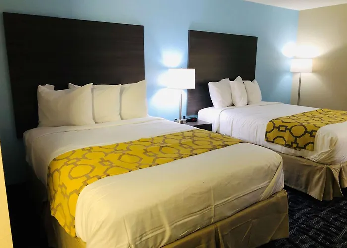 Hotel Baymont By Wyndham Joliet