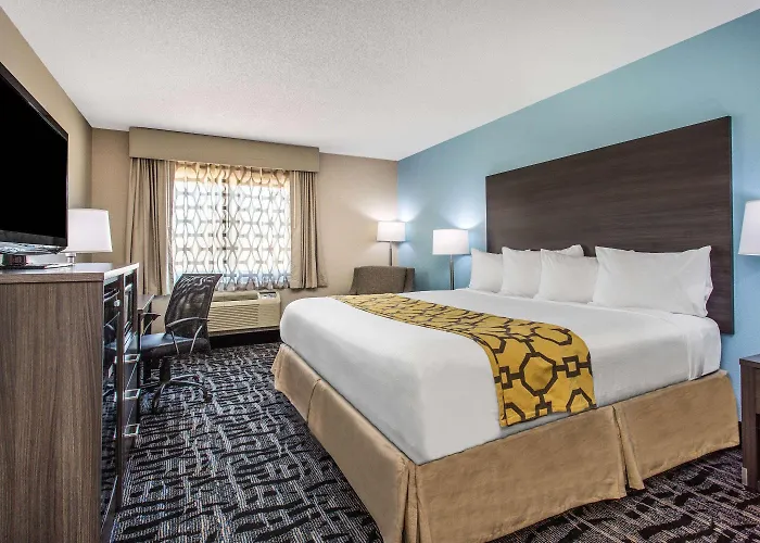 Baymont By Wyndham Hotel Joliet