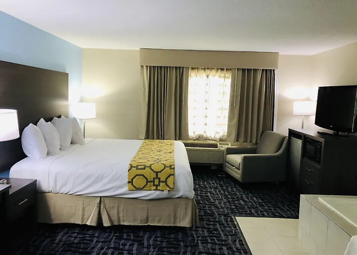 Baymont By Wyndham Hotel Joliet