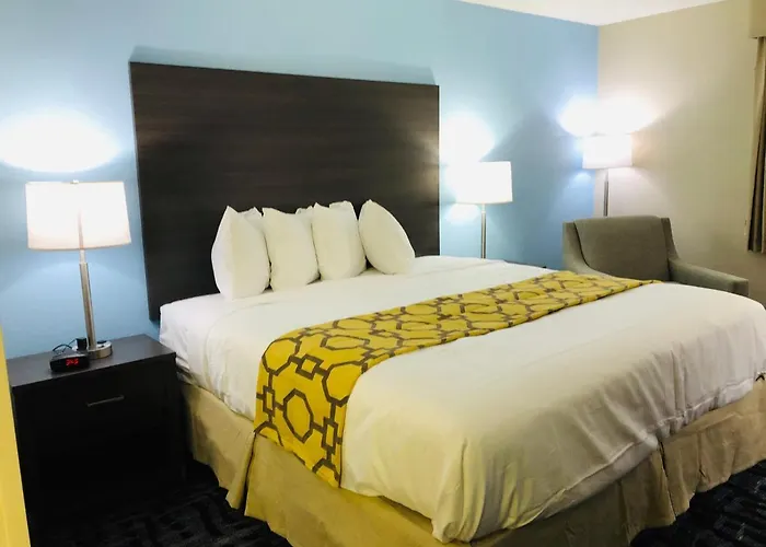 Baymont By Wyndham Hotel Joliet